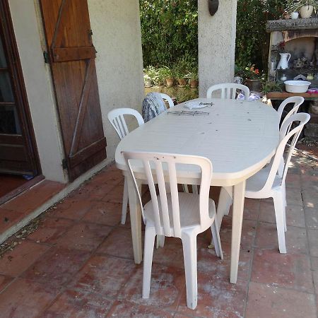Appartement Independant Dans La Croix Du Sud Le Pradet Luaran gambar